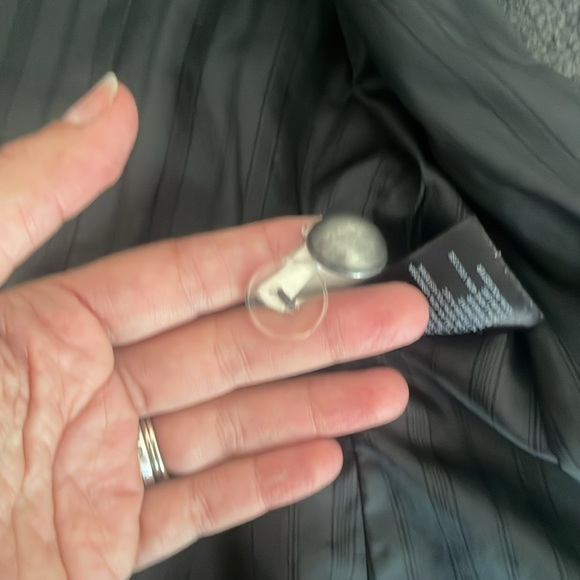 Warm peacoat from H&M, size 4, 60%wool, 40% viscose - Picture 3 of 9